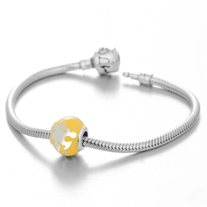 Pulsera de plata S925 con abalorio de signo Leo y charm de esmalte amarillo vivo