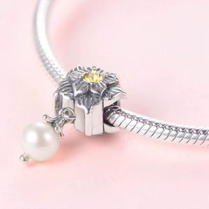S925 silver flower charm with yellow stone and freshwater pearl pendant for DIY bracelets
