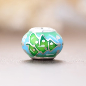 Charm de abeto navideño en plata S925 con acabado de esmalte para pulseras de joyería DIY