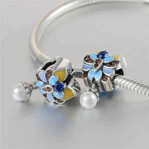S925 sterling silver butterfly charm bracelet with enamel wings and white pearl pendant