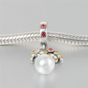 Pendentif perle en argent S925 avec cristaux rouges et fleurs en émail pour bracelets