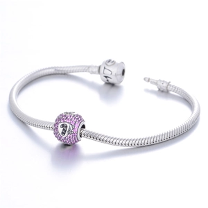 Pulsera de plata S925 con abalorio de corazón púrpura y diseño de número 7 pavé