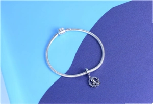 Bracelet à chaîne serpent en argent 925 avec pendentif poulpe aux pierres bleues