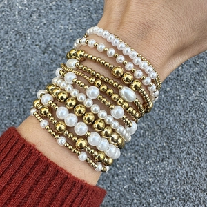 Damen Gold Edelstahl Künstliche Perlen Armband Weiß Glasperle Mehrlagig Stretch Schmuck Für Den Täglichen Gebrauch Casual Party Armband