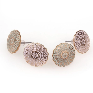 Set de pendientes de mandala vintage en dorado con diseños florales rosa y verde