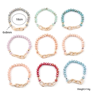 Detail showing 9 color variants of 18cm faceted crystal bead bracelets with gold chains
