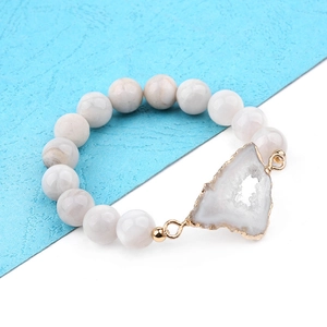 Bracelet en perles de pierre naturelle avec druse de cristal blanc et perles marbrées