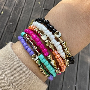 Bracelet Bohème en Perles de Rocaille Fait Main Avec Perles de Cuivre Doré Irrégulières Bracelet Élastique Minimaliste pour Hommes Femmes