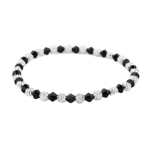 Bracelet perlé bohème avec pierres de cristal noir facettées et fleurs en métal argenté