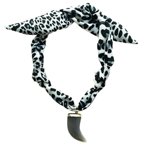 Bohemian Satin Scarf Necklace With Stainless Steel Heart Cross Agate Pendant Vintage Leopard Camouflage Floral Print Choker For Women Fashion Jewelry Gift