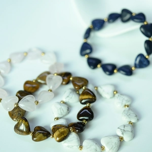 Bracelets en pierre naturelle en forme de cœur avec œil de tigre et perles dorées