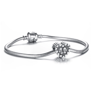 Bracciale a serpente in argento S925 con ciondolo a cuore e rilievo di coppia