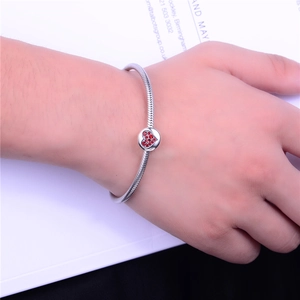 Pulsera de cadena de serpiente de plata 925 con colgante de corazón de cristal rojo