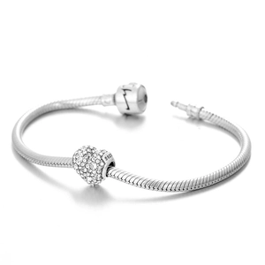 Elegante bracciale a maglia蛇 in argento S925 con ciondolo a cuore e zirconi bianchi lucidi
