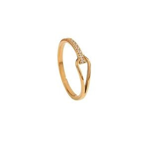 Anello geometrico placcato oro con pietre CZ scintillanti e moderno design a fascia divisa