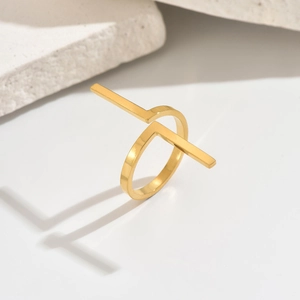Anello aperto minimalista in acciaio inossidabile placcato oro 14k con barra geometrica