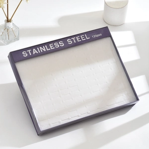 Caja de joyería morada para 120 anillos de acero inoxidable con interior blanco