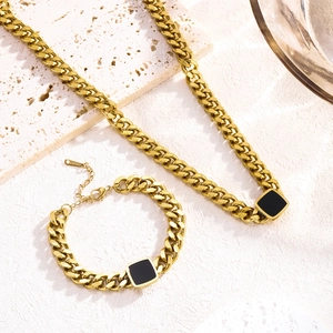 Chunky Damen Goldhalskette Armband Set Edelstahl Quadratisch Schwarz Emaille Anhänger Übertriebene Punk Schmuck