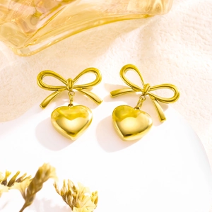 Orecchini a Bottone a Cuore con Fiocco Vintage Francese Acciaio Inossidabile Placcato Oro 18K Gioielli Eleganti per Donna