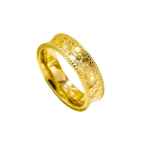 Bague écailles de dragon dorée en acier titane avec bords perlés et texture bulles