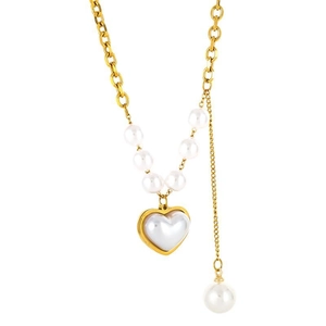 Elegante collana in acciaio al titanio dorato con perle irregolari e ciondolo a cuore