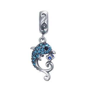Pendentif dauphin en argent S925 scintillant avec cristaux pavés bleus et noirs