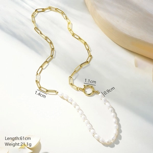 Collier en perles d'eau douce baroques et chaîne trombone en acier inoxydable doré 61cm