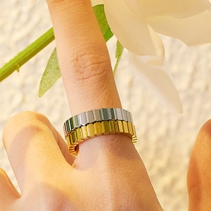 Minimalistische Schokoladenmuster-Ringe aus Edelstahl in Gold- und Silberfarben