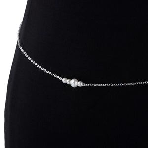 Chaîne de corps argentée pour femme avec perles blanches élégantes pour bijoux de bikini