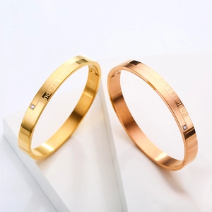 Bracciale Rigido in Acciaio Inossidabile Minimalista per Donna Uomo Incisione Endless Love Strass Polsino Aperto Moda Coppia Gioielli Regalo
