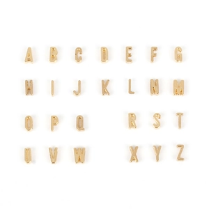 Set mit 26 goldenen Großbuchstaben für DIY-Schmuckherstellung in poliertem Design
