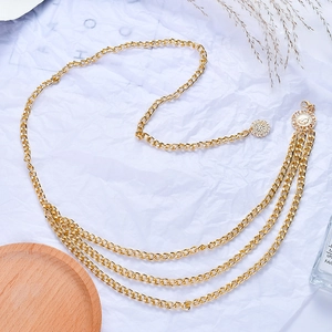 Chaîne de corps multicouche chic en alliage doré avec pendentifs vintage pour femmes