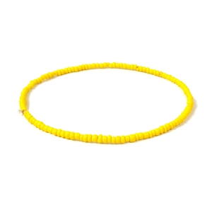 Minimalist bright yellow seed bead necklace for women in vibrant summer dopamine style