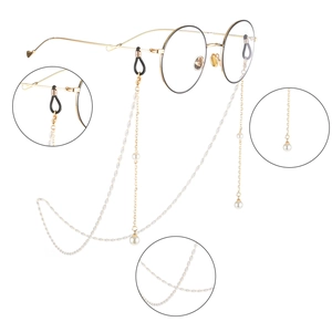 Chaîne de lunettes multicouche dorée avec pendentifs élégants en perles de riz