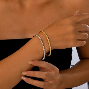 Bracelets fins en acier inoxydable or et argent avec sertissage de zircons en cercle