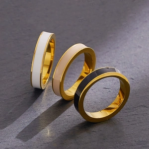 Anello a Fascia in Acciaio Inossidabile Placcato Oro Minimalista Con Smalto Nero Bianco Epossidico Gioielli Moda Semplice Donna