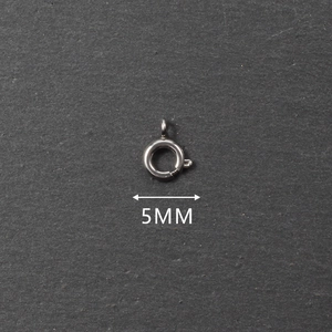 Detailed view of 5mm stainless steel spring ring clasp for necklace DIY making