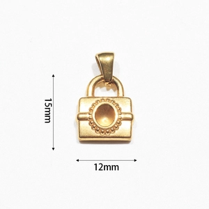 Detail of 15mm x 12mm 18k gold plated stainless steel heart lock pendant with bead border