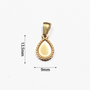 Detail showing a 13.5x9mm gold-plated pear-shaped pendant with beaded textured edges