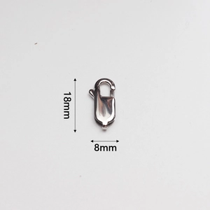 Vista detallada del cierre de langosta de acero inoxidable pulido de 18mm x 8mm para joyería
