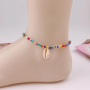Bunte Boho-Perlen-Fußkette mit weißem Muschel-Anhänger für Damen Sommer Strand Schmuck