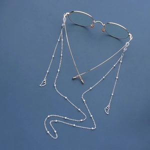 Chaîne à perles argentée avec pendentifs ailes d'ange pour lunettes et masques