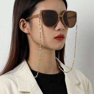 Chaîne à lunettes colorée pour femme avec perles bohèmes et boucles antidérapantes