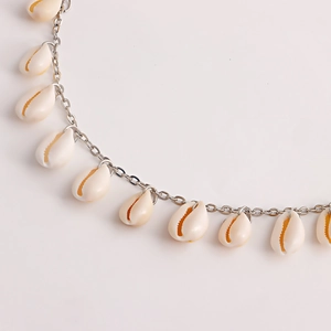 Minimalist silver chain waist jewelry with natural acrylic cowrie shell pendants