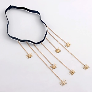 Elastic thigh chain with gold spider pendants and tassels for beach or party style