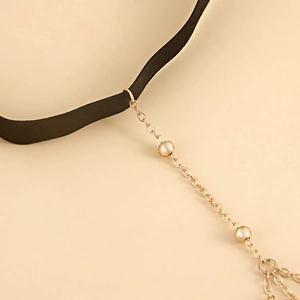 Sexy black elastic leg ring with gold layered chains and imitation pearls for women