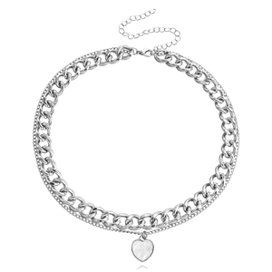 Collana a due strati argentata con ciondolo a cuore e catena a maglie spesse