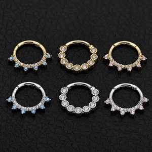 Vue détaillée de l'ensemble de 6 anneaux de nez en argent S925 avec zircons