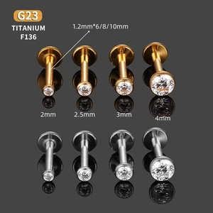 Studs de labret en titane F136 avec zircons sertis en finitions or et argent