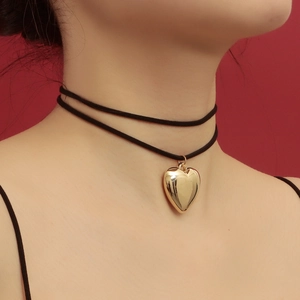 Collar Choker de Cuerda de Terciopelo Ajustable para Mujer Colgante de Aleación de Corazón Geométrico Mariposa Joyería